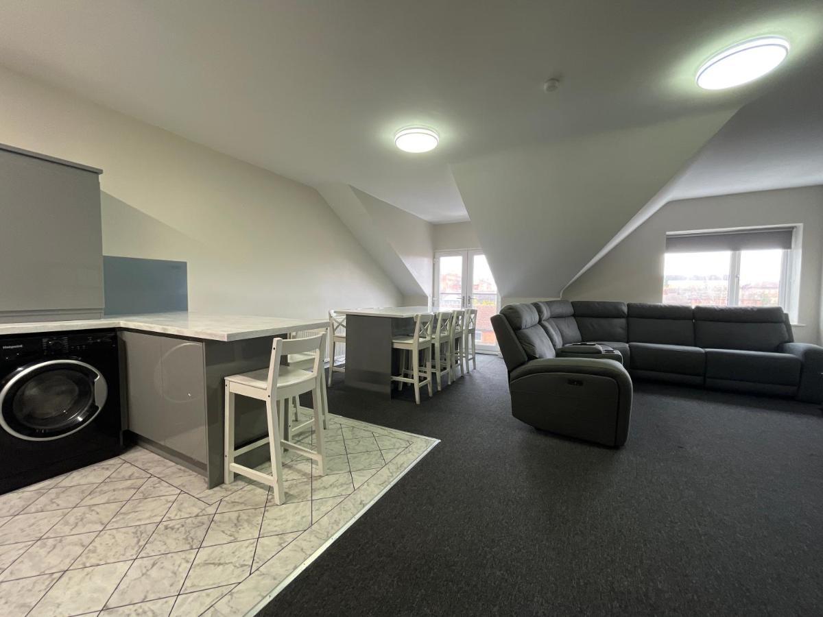 Mays Apartments - 102 Mill Street, Free Parking, 2 Minute Walk To Baltic Market And City Centre - Apartments Sleep 1-10 Guests Liverpool Eksteriør bilde