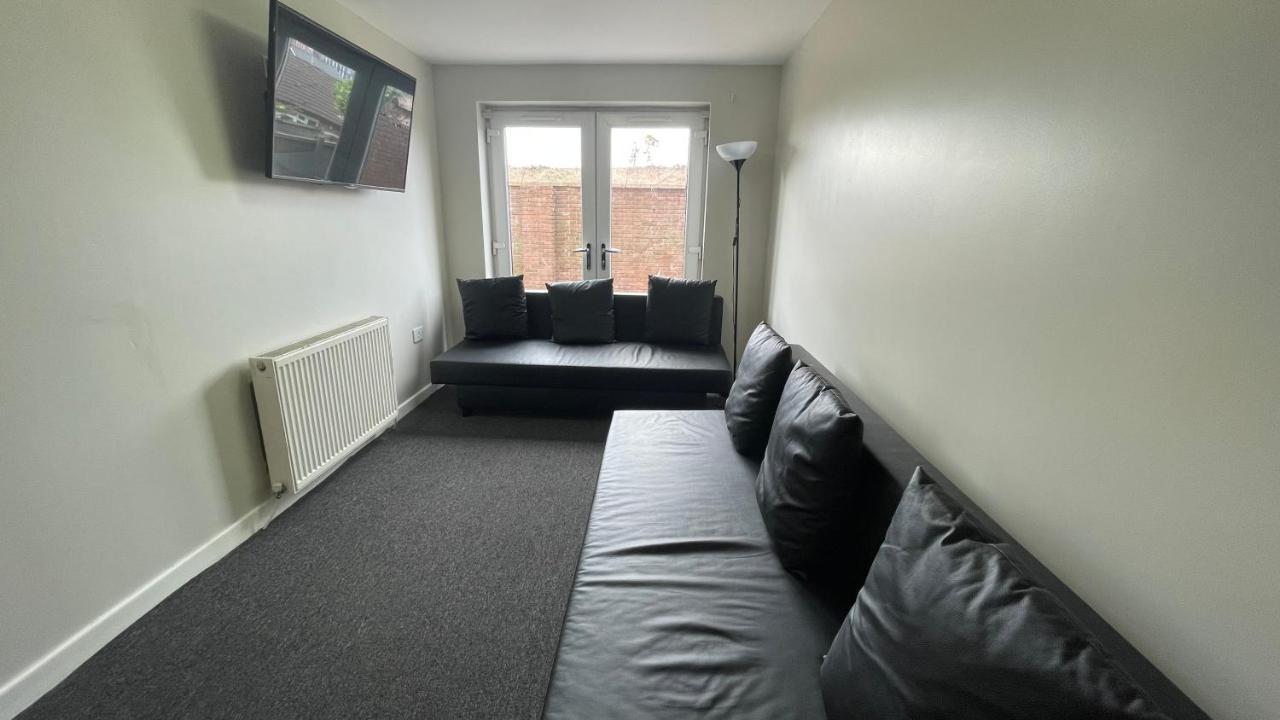Mays Apartments - 102 Mill Street, Free Parking, 2 Minute Walk To Baltic Market And City Centre - Apartments Sleep 1-10 Guests Liverpool Eksteriør bilde