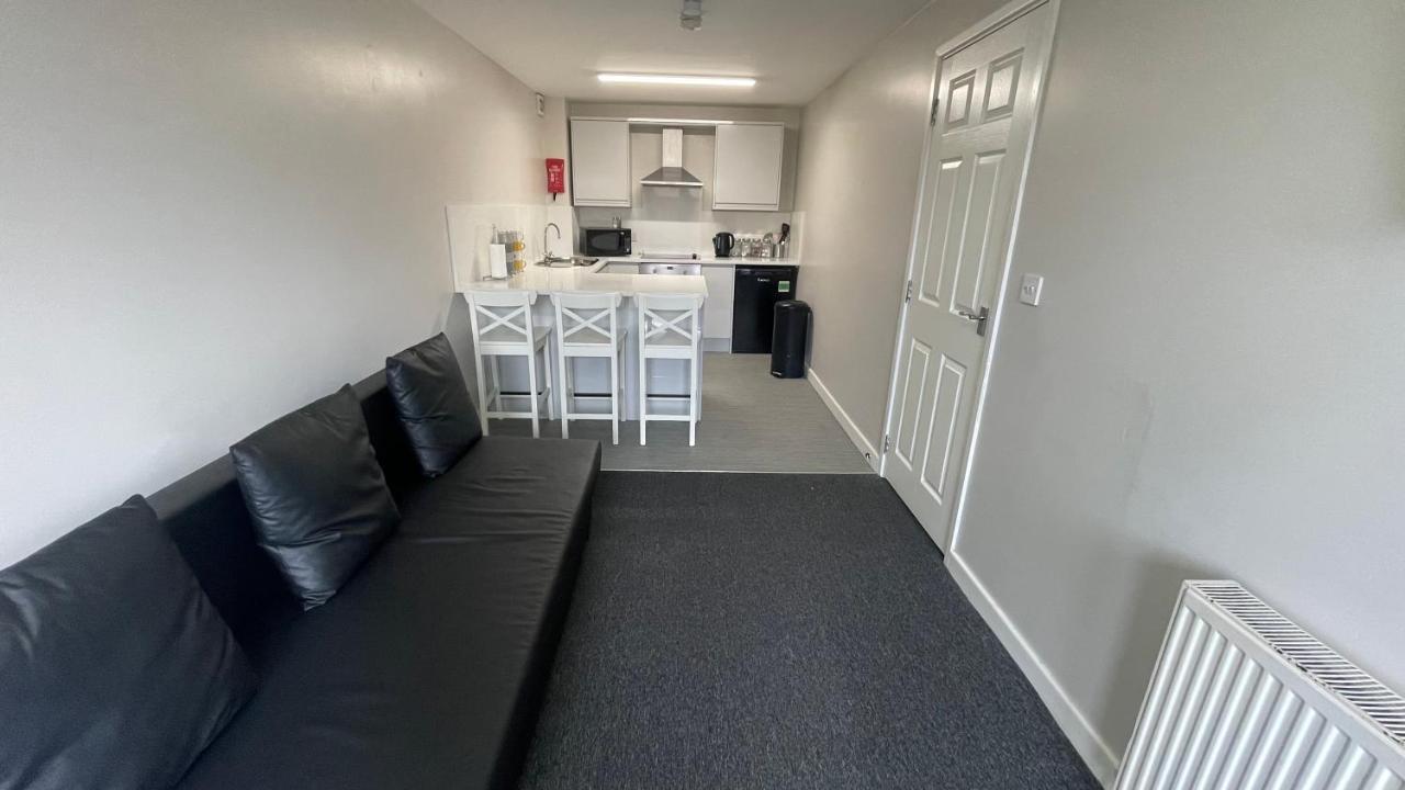 Mays Apartments - 102 Mill Street, Free Parking, 2 Minute Walk To Baltic Market And City Centre - Apartments Sleep 1-10 Guests Liverpool Eksteriør bilde