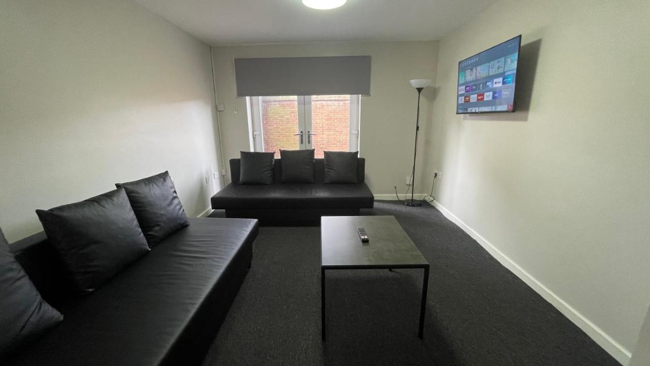 Mays Apartments - 102 Mill Street, Free Parking, 2 Minute Walk To Baltic Market And City Centre - Apartments Sleep 1-10 Guests Liverpool Eksteriør bilde