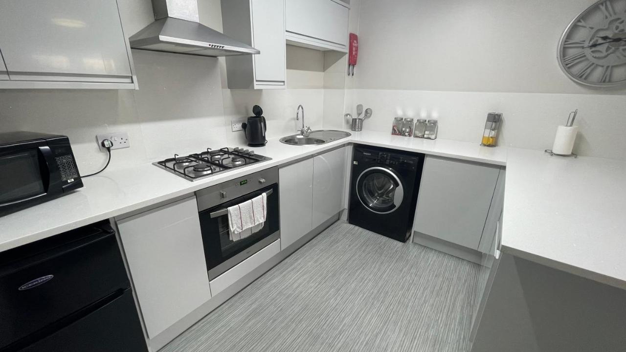 Mays Apartments - 102 Mill Street, Free Parking, 2 Minute Walk To Baltic Market And City Centre - Apartments Sleep 1-10 Guests Liverpool Eksteriør bilde