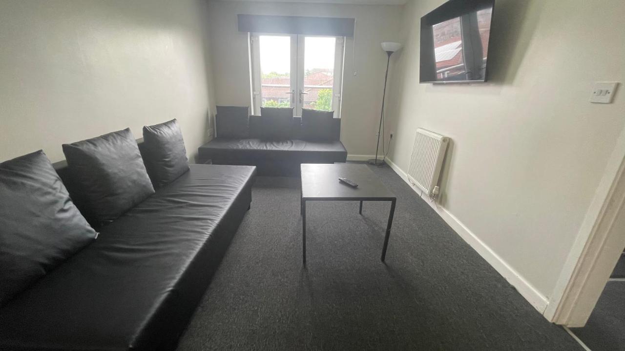 Mays Apartments - 102 Mill Street, Free Parking, 2 Minute Walk To Baltic Market And City Centre - Apartments Sleep 1-10 Guests Liverpool Eksteriør bilde