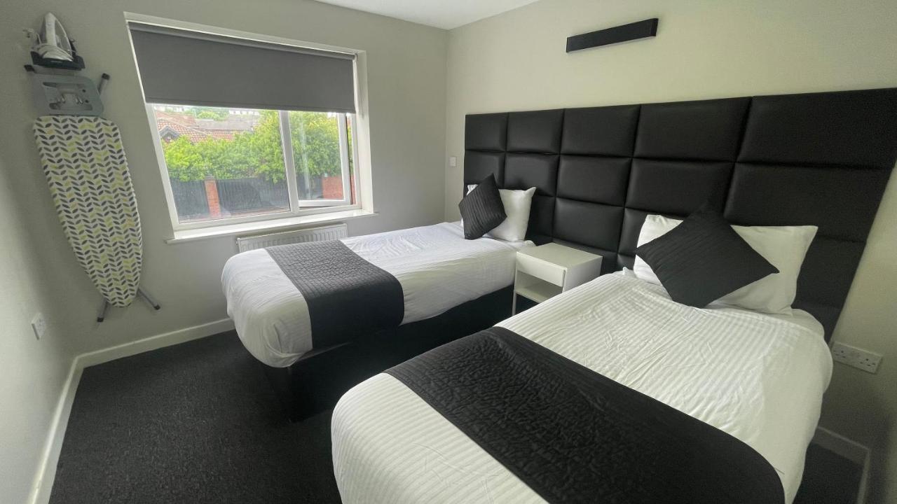Mays Apartments - 102 Mill Street, Free Parking, 2 Minute Walk To Baltic Market And City Centre - Apartments Sleep 1-10 Guests Liverpool Eksteriør bilde